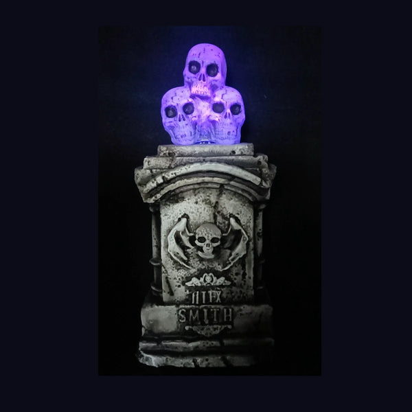 Lápida con Calaveras